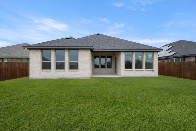 144 Trinity Street, Grandview, TX 76050
