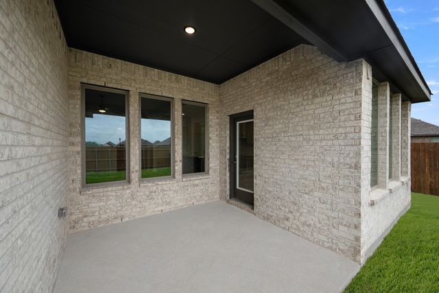 144 Trinity Street, Grandview, TX 76050