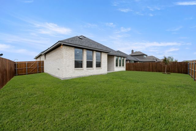 144 Trinity Street, Grandview, TX 76050