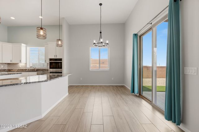 3335 E Canyoneer Drive, Vail, AZ 85641