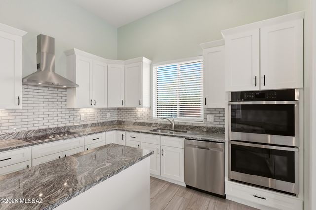 3335 E Canyoneer Drive, Vail, AZ 85641