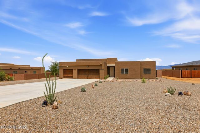 3335 E Canyoneer Drive, Vail, AZ 85641