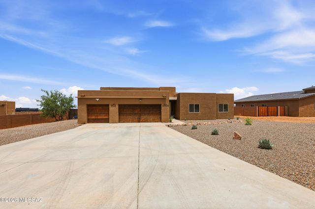 3335 E Canyoneer Drive, Vail, AZ 85641