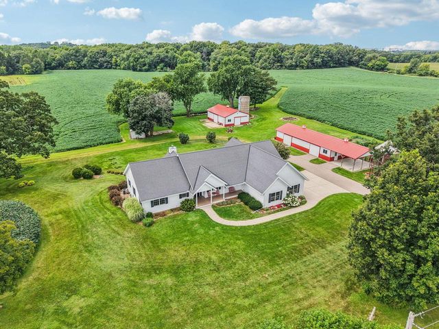 2256 Cottage Grove ROAD, Cottage Grove, WI 53527