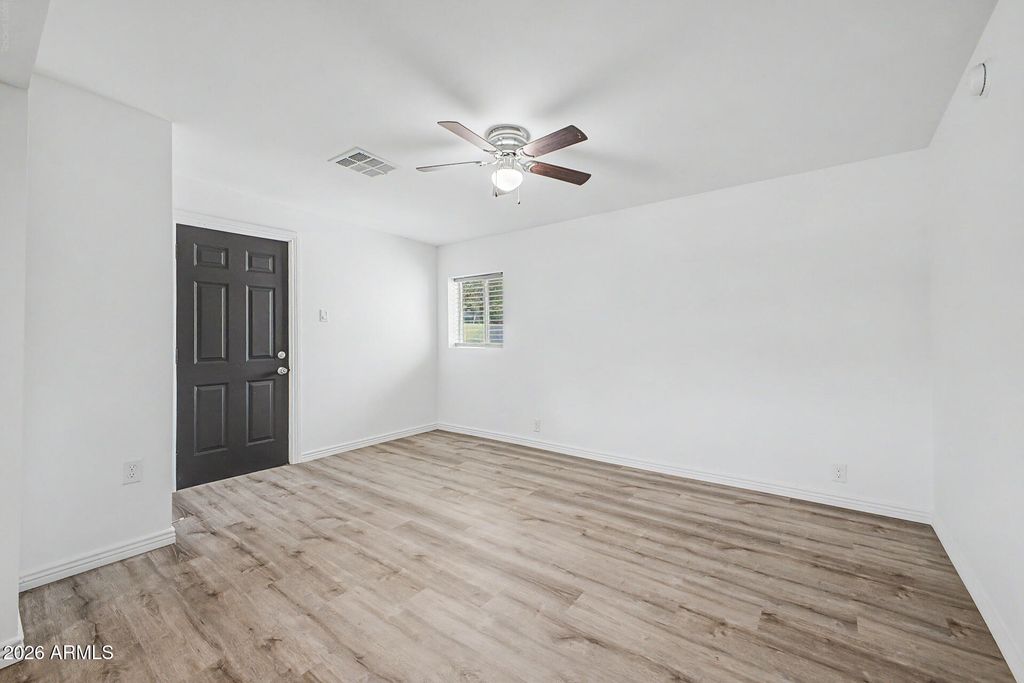 5959 W GARDENIA Avenue, Glendale, AZ 85301 — photo 2