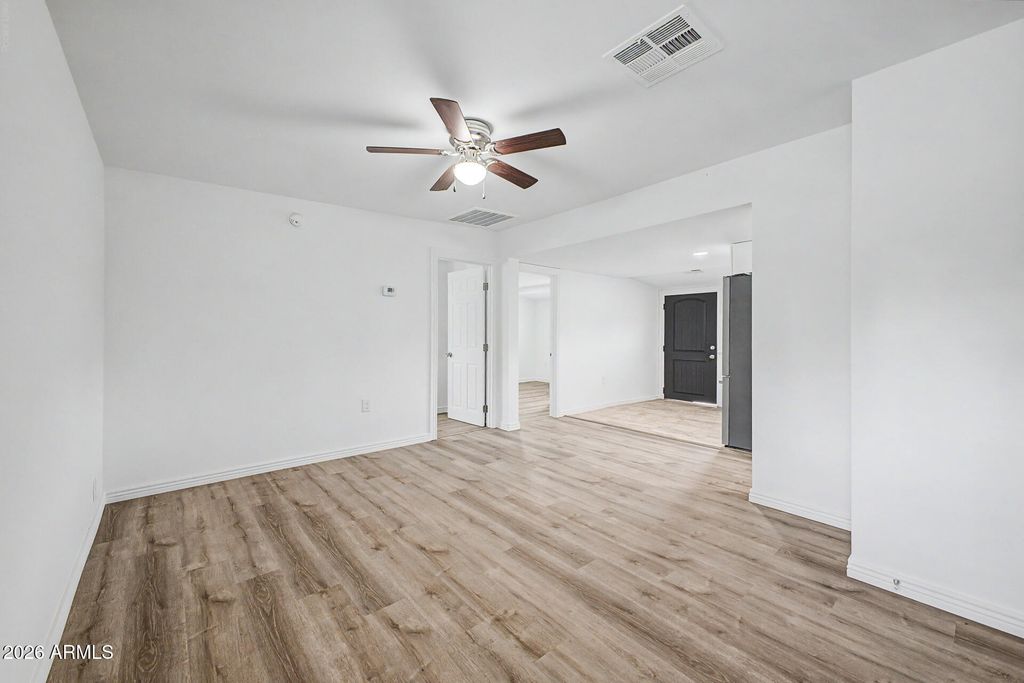 5959 W GARDENIA Avenue, Glendale, AZ 85301 — photo 3