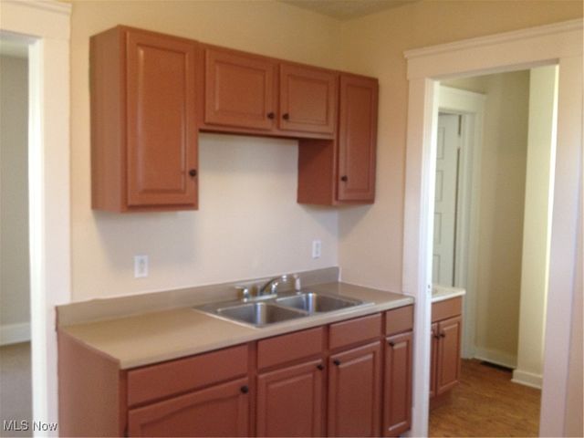 3400 W 50th Street, Cleveland, OH 44102