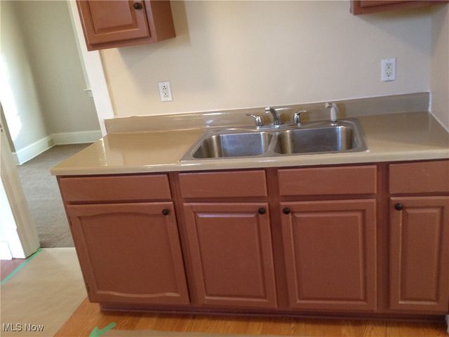 3400 W 50th Street, Cleveland, OH 44102