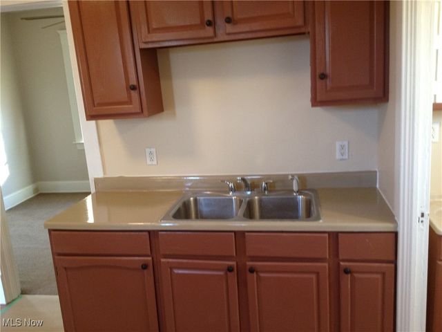 3400 W 50th Street, Cleveland, OH 44102