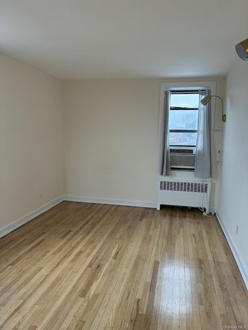 75-20 113th Street 6M, Forest Hills, NY 11375