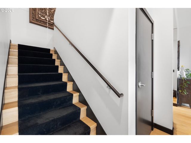1900 S RIVER Dr N106, Portland, OR 97201