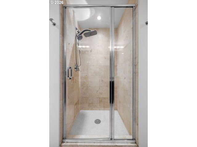 1900 S RIVER Dr N106, Portland, OR 97201