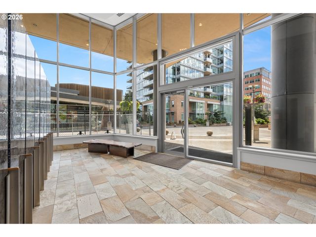 1900 S RIVER Dr N106, Portland, OR 97201