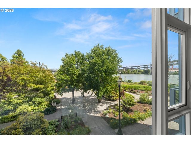 1900 S RIVER Dr N106, Portland, OR 97201