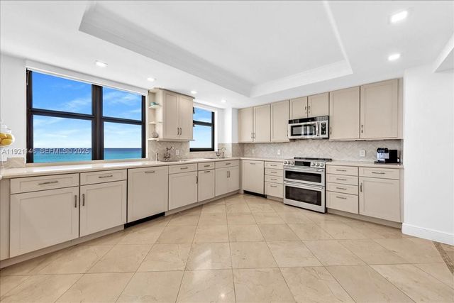 9801 Collins Ave 11A, Bal Harbour, FL 33154
