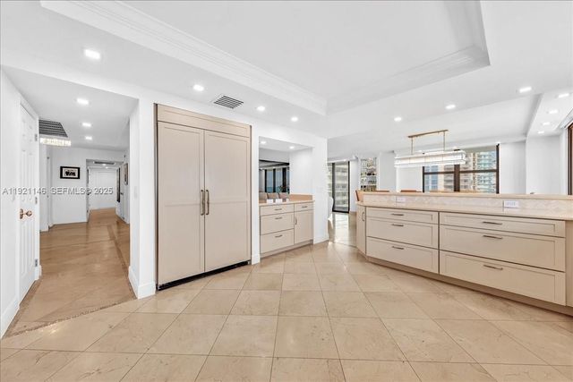 9801 Collins Ave 11A, Bal Harbour, FL 33154