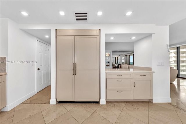 9801 Collins Ave 11A, Bal Harbour, FL 33154