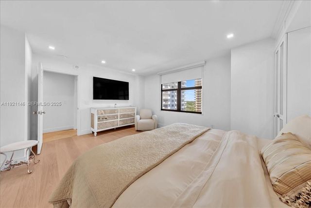 9801 Collins Ave 11A, Bal Harbour, FL 33154