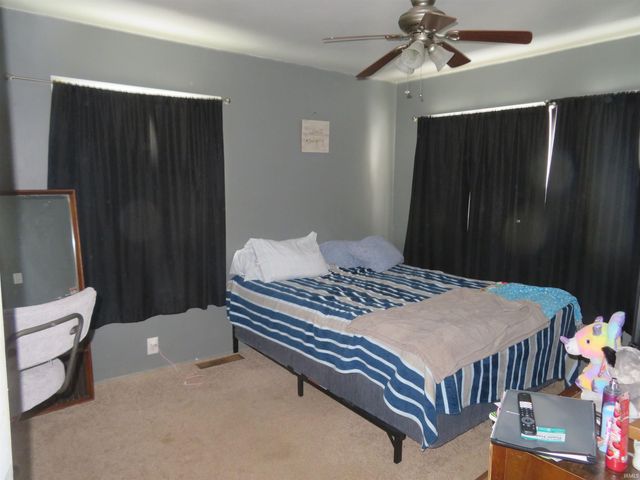 1228 MEADOWBROOK Drive, Kokomo, IN 46902