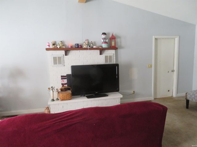 1228 MEADOWBROOK Drive, Kokomo, IN 46902