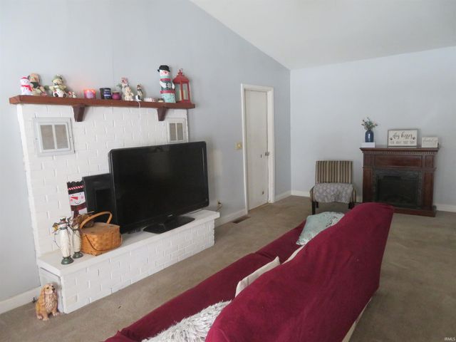 1228 MEADOWBROOK Drive, Kokomo, IN 46902