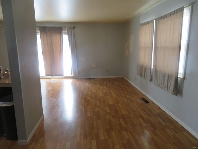 1228 MEADOWBROOK Drive, Kokomo, IN 46902