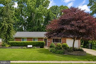 7411 LONG PINE DR, Springfield, VA 22151