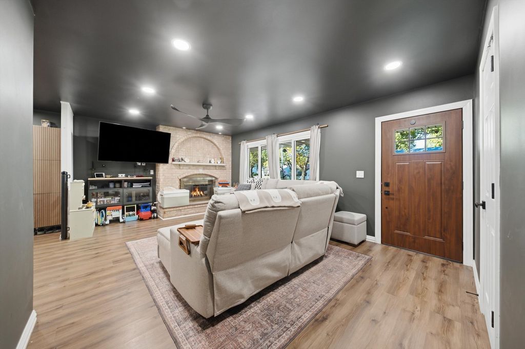 184 N Schmidt Road, Bolingbrook, IL 60440 — photo 4