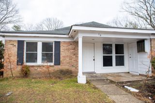 1 A Jamestown Court, Ridge, NY 11961