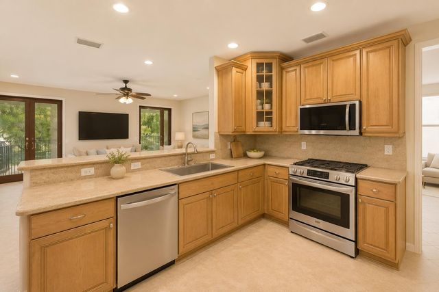 168 Belle Grove Lane, West Palm Beach, FL 33411