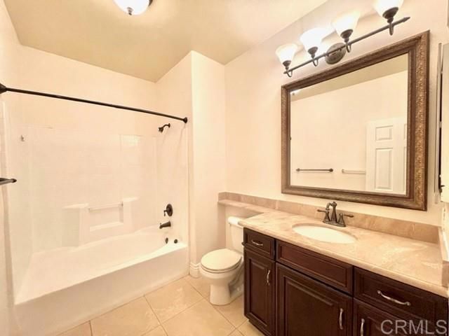 12372 Carmel Country Road 203, San Diego, CA 92130