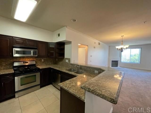 12372 Carmel Country Road 203, San Diego, CA 92130