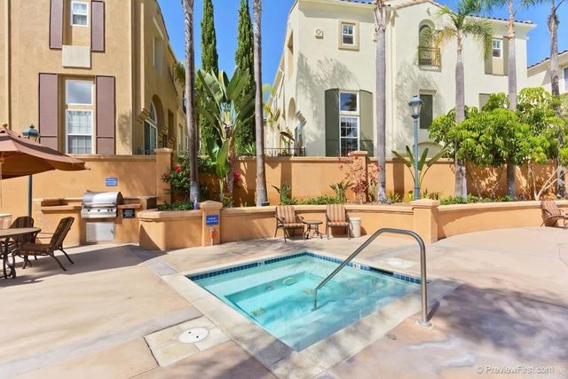 12372 Carmel Country Road 203, San Diego, CA 92130