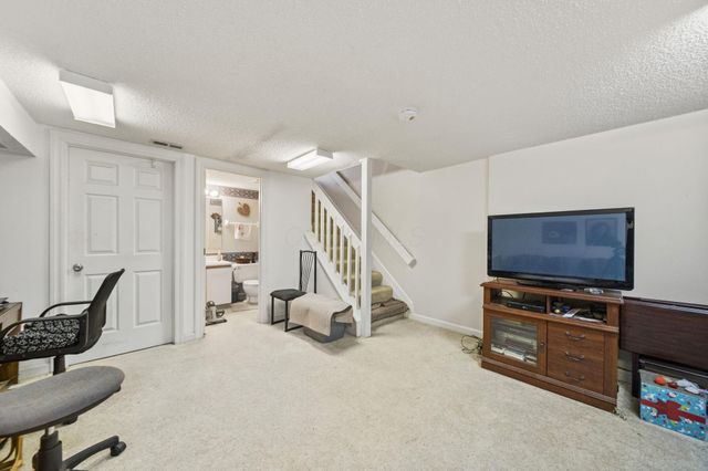 2515 Dahlia Way, 64C, Columbus, OH 43235