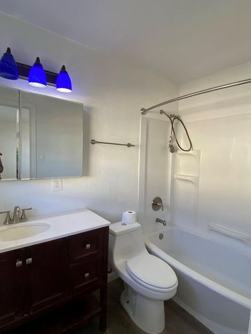 5813 SIGNAL PT, Austin, TX 78724