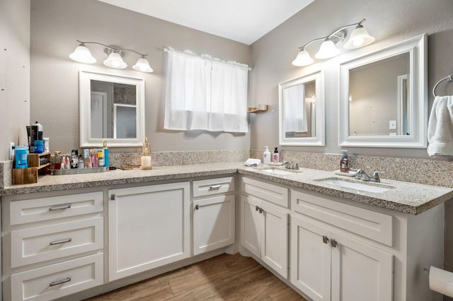 902 E X Street, Deer Park, TX 77536