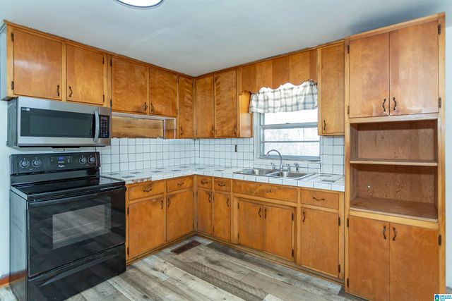 9333 CENTRAL ROAD, Warrior, AL 35180