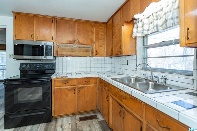 9333 CENTRAL ROAD, Warrior, AL 35180