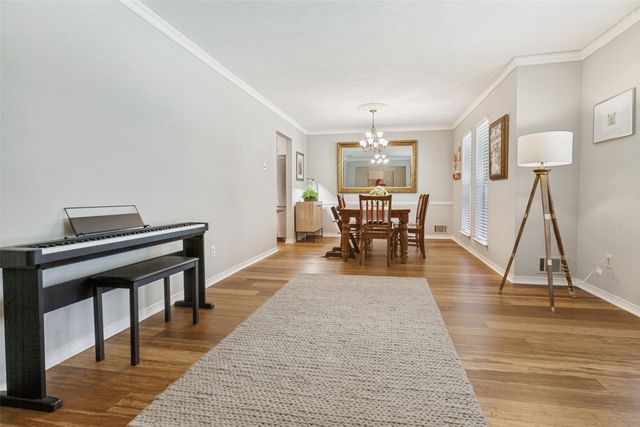 9358 Heatherdale Drive, Dallas, TX 75243