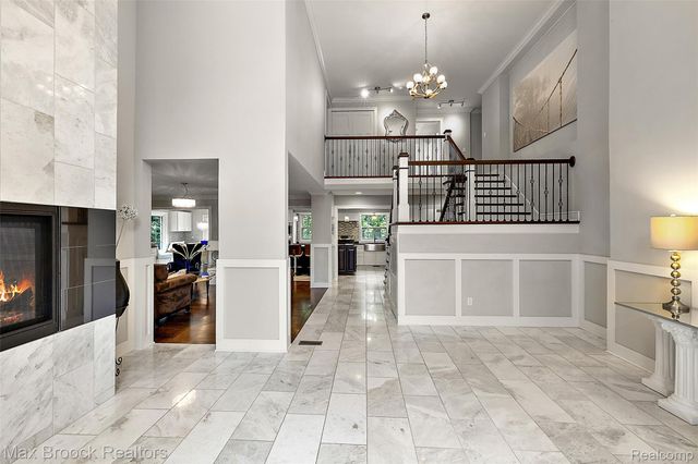3774 Quarton Road, Bloomfield Charter Township, MI 48302