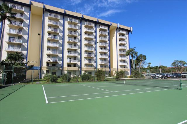 801 NW 47th Avenue 614W, Miami, FL 33126