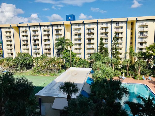 801 NW 47th Avenue 614W, Miami, FL 33126