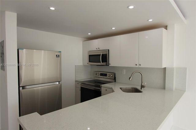 801 NW 47th Avenue 614W, Miami, FL 33126