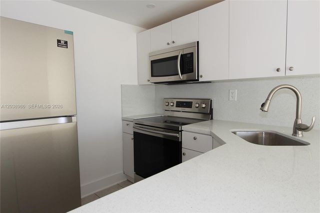 801 NW 47th Avenue 614W, Miami, FL 33126