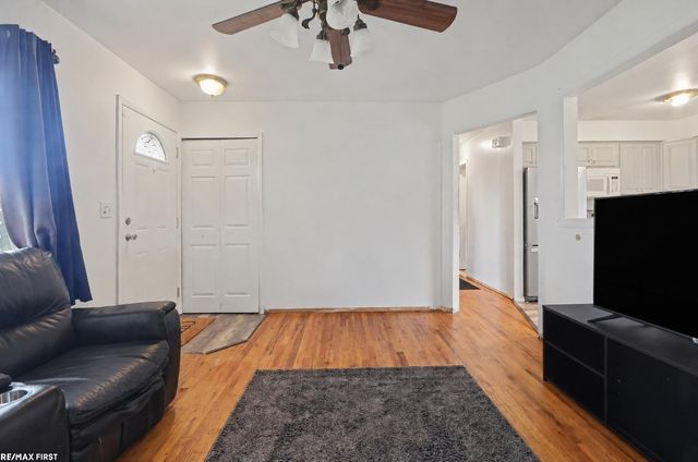 35247 Kelly Road, Clinton Twp, MI 48035
