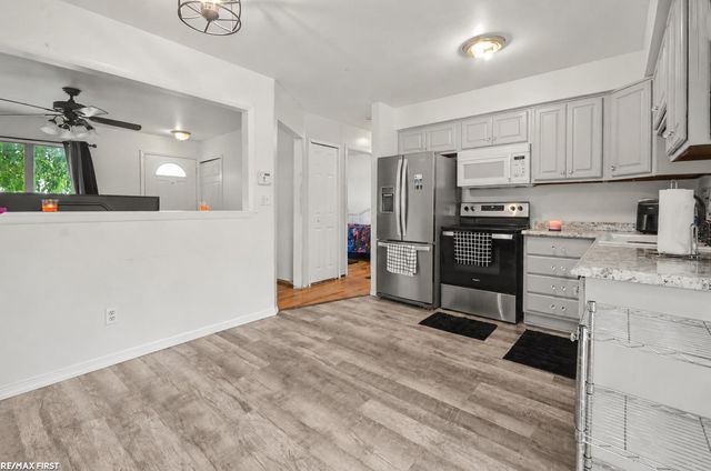 35247 Kelly Road, Clinton Twp, MI 48035