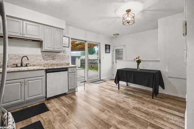35247 Kelly Road, Clinton Twp, MI 48035