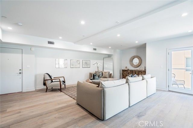 137 S Wilson Avenue 110, Pasadena, CA 91106