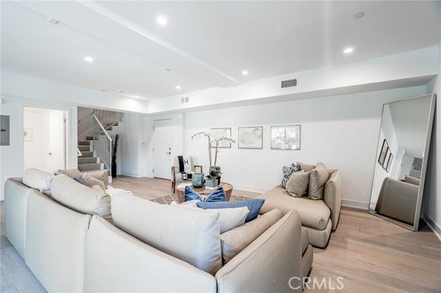 137 S Wilson Avenue 110, Pasadena, CA 91106