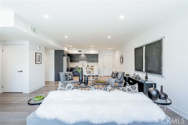 137 S Wilson Avenue 110, Pasadena, CA 91106